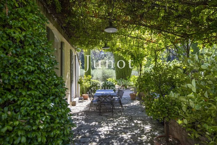 Image No.4-5 Bed House for sale