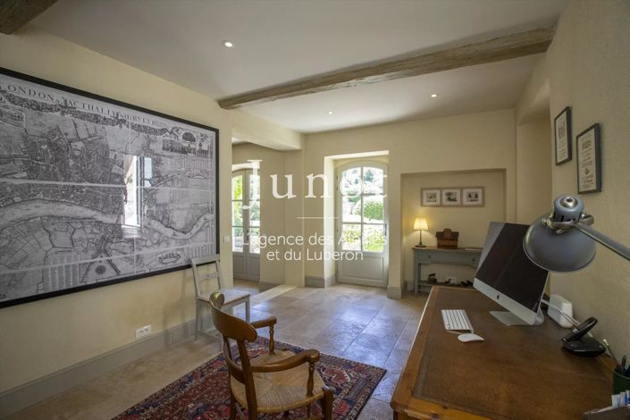 Image No.41-5 Bed House for sale