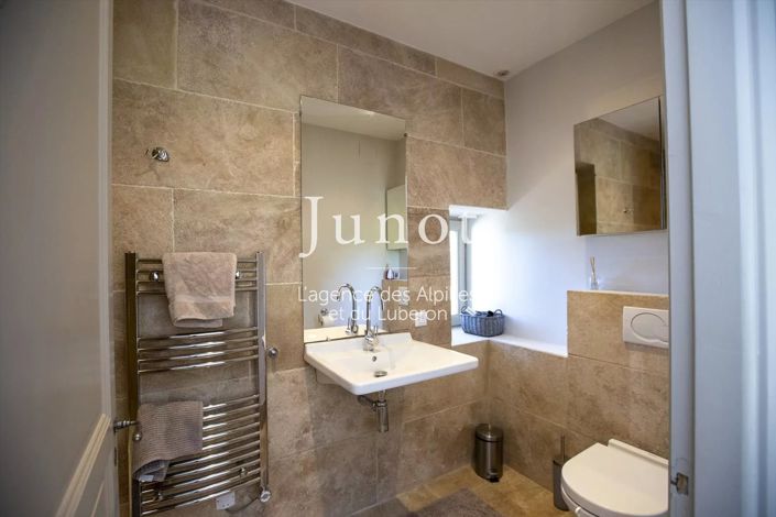 Image No.44-5 Bed House for sale