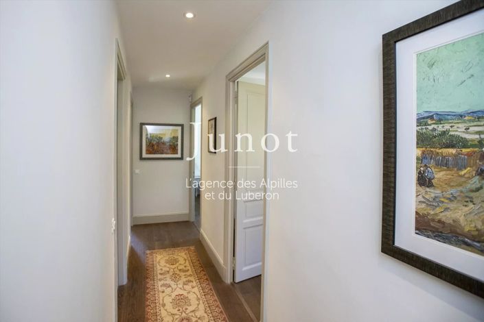 Image No.49-5 Bed House for sale
