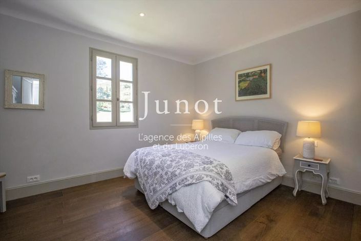 Image No.50-5 Bed House for sale