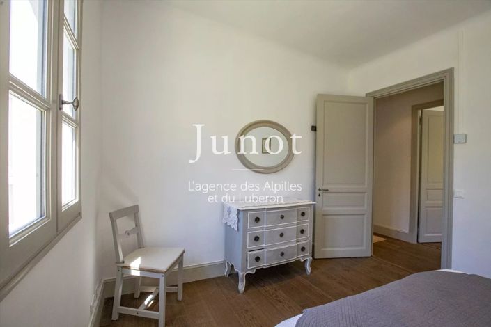 Image No.54-5 Bed House for sale