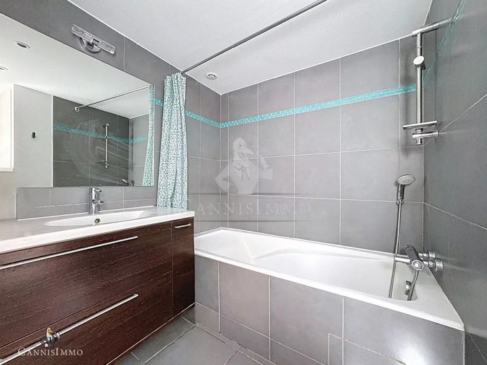 Image No.11-Apartment for sale