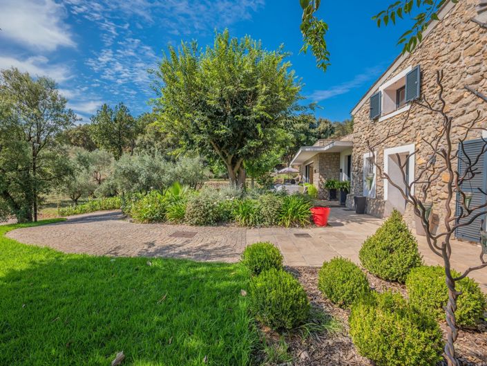 Image No.5-4 Bed House for sale