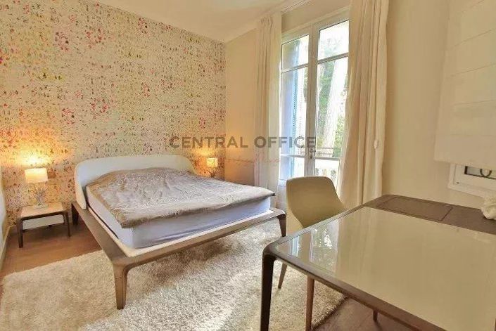 Image No.10-3 Bed Apartment for sale