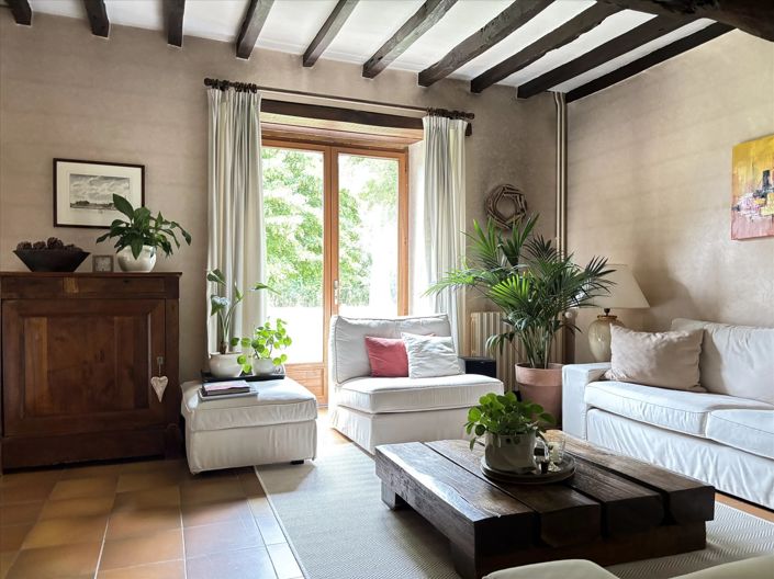 Image No.10-4 Bed House for sale