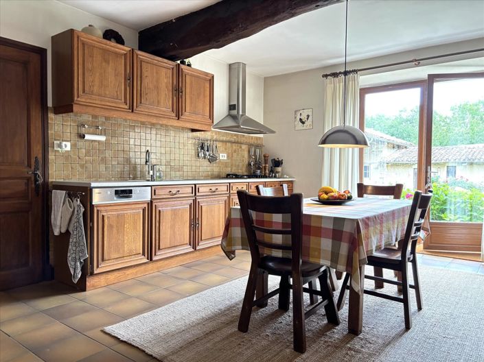 Image No.11-4 Bed House for sale