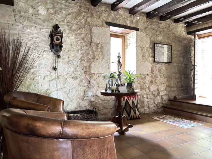 Image No.6-4 Bed House for sale