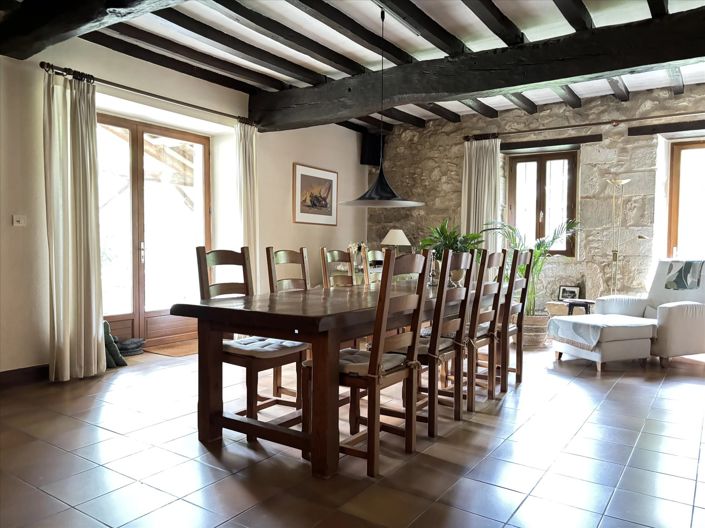 Image No.9-4 Bed House for sale