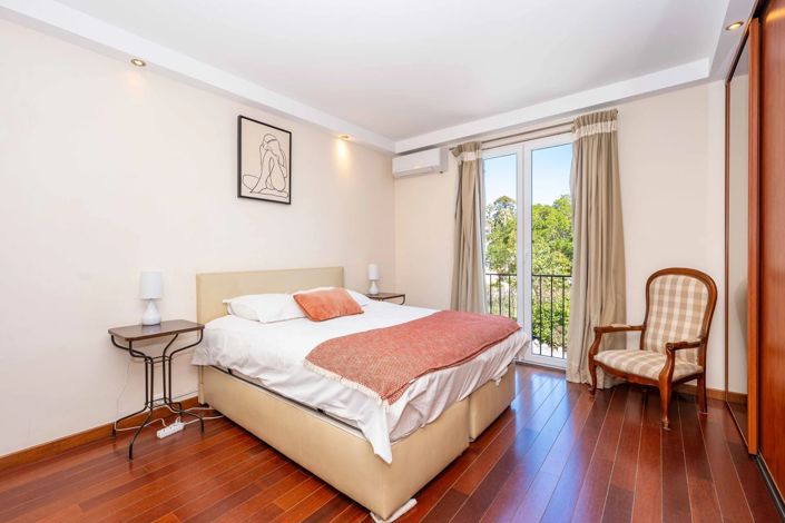 Image No.41-6 Bed House for sale