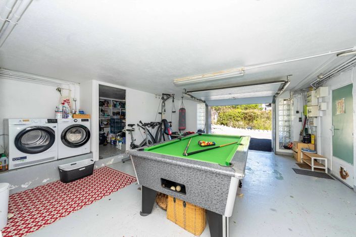 Image No.44-6 Bed House for sale