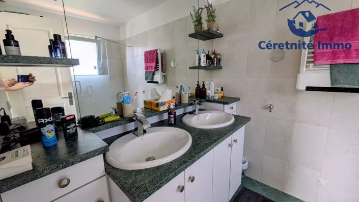 Image No.21-3 Bed House for sale