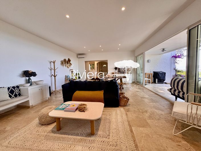 Image No.12-5 Bed House for sale