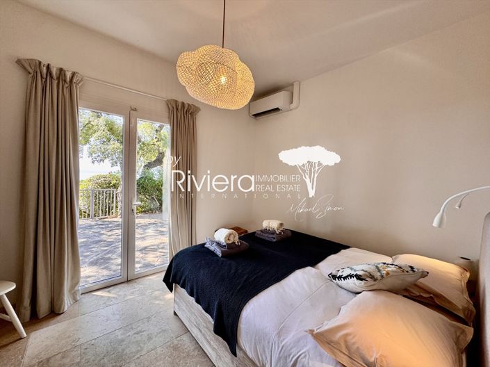 Image No.17-5 Bed House for sale