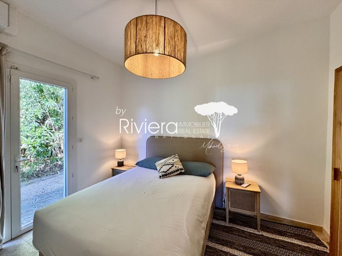 Image No.19-5 Bed House for sale