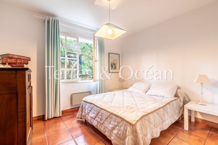 Image No.11-4 Bed House for sale