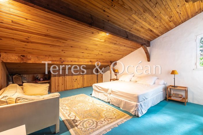 Image No.15-4 Bed House for sale