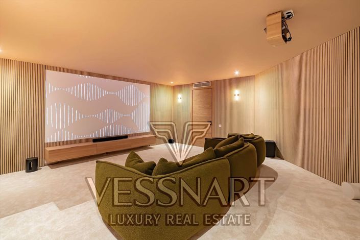 Image No.12-7 Bed House for sale