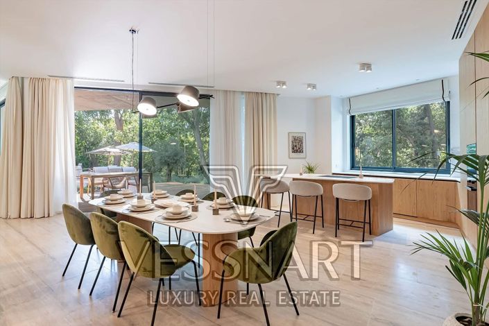 Image No.6-7 Bed House for sale