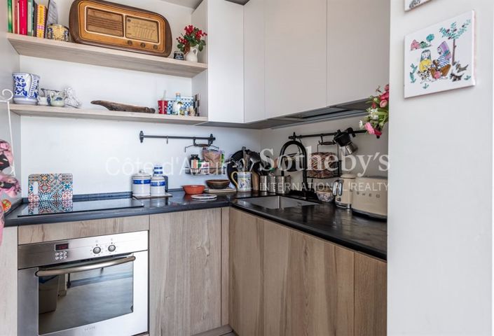 Image No.8-2 Bed Apartment for sale