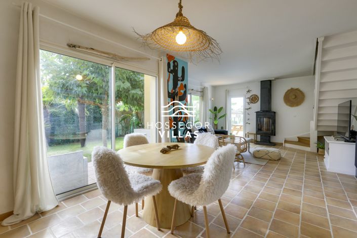 Image No.6-4 Bed House for sale