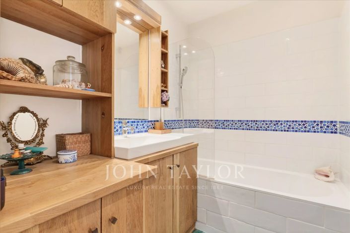 Image No.30-4 Bed Apartment for sale