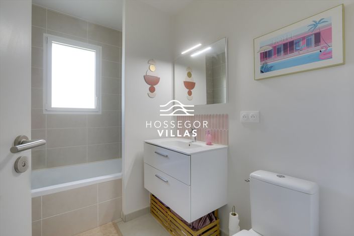 Image No.21-4 Bed House for sale