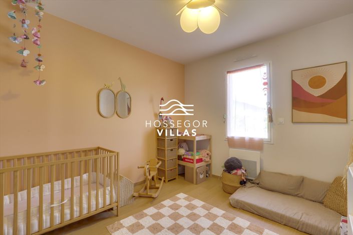 Image No.22-4 Bed House for sale
