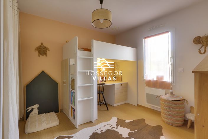 Image No.23-4 Bed House for sale