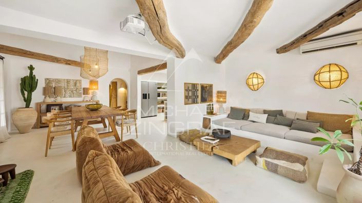 Image No.11-6 Bed House for sale