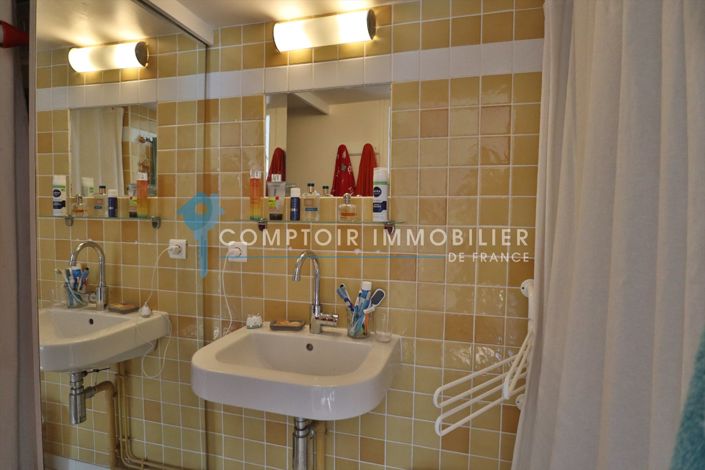 Image No.20-4 Bed House for sale