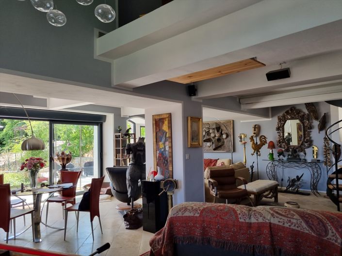Image No.3-3 Bed House for sale