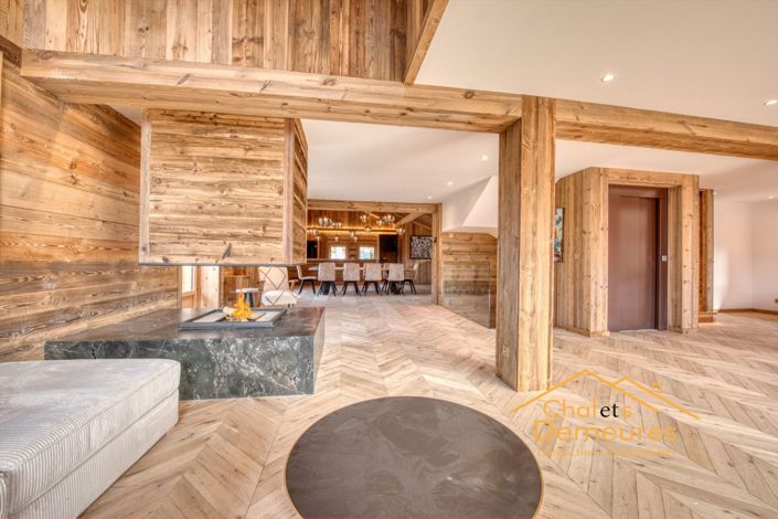 Image No.24-7 Bed House for sale