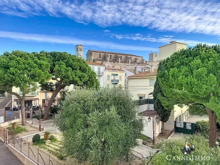 Image No.6-5 Bed House for sale