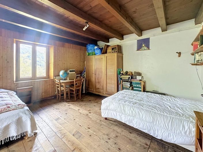 Image No.5-2 Bed House for sale