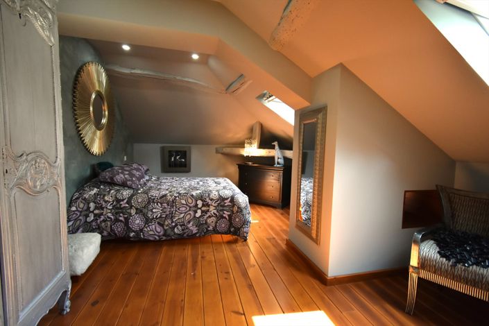 Image No.10-6 Bed House for sale