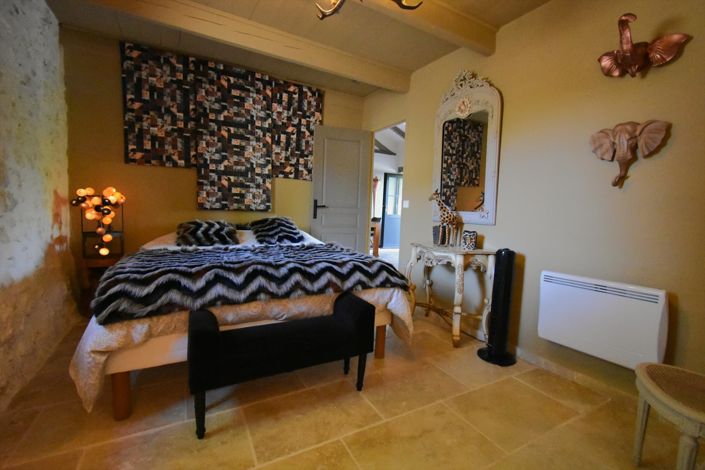 Image No.17-6 Bed House for sale