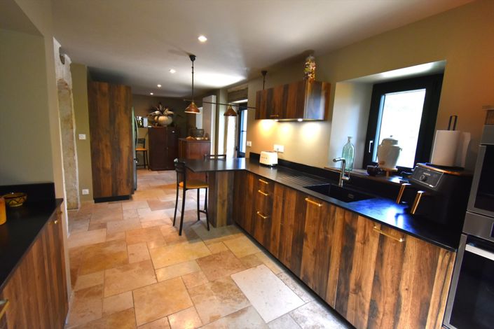 Image No.4-6 Bed House for sale