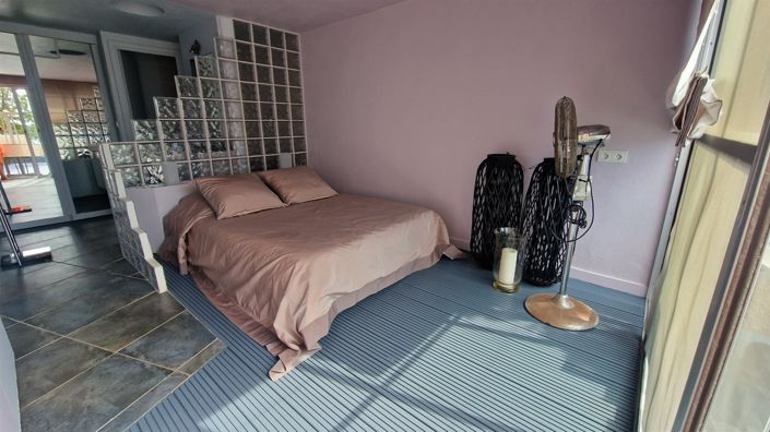 Image No.10-1 Bed House for sale