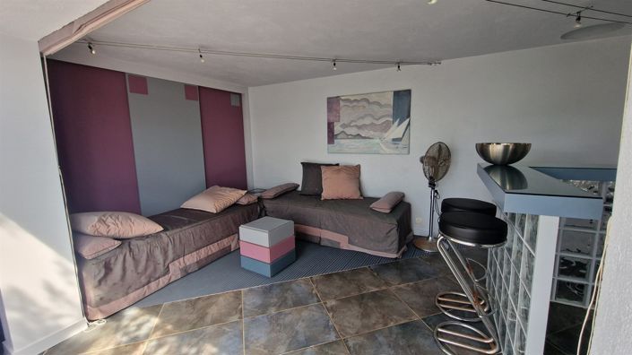 Image No.4-1 Bed House for sale