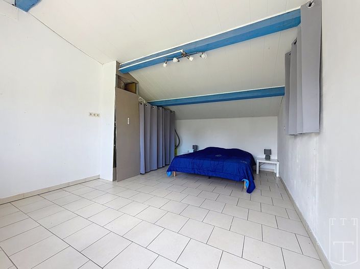 Image No.11-2 Bed House for sale