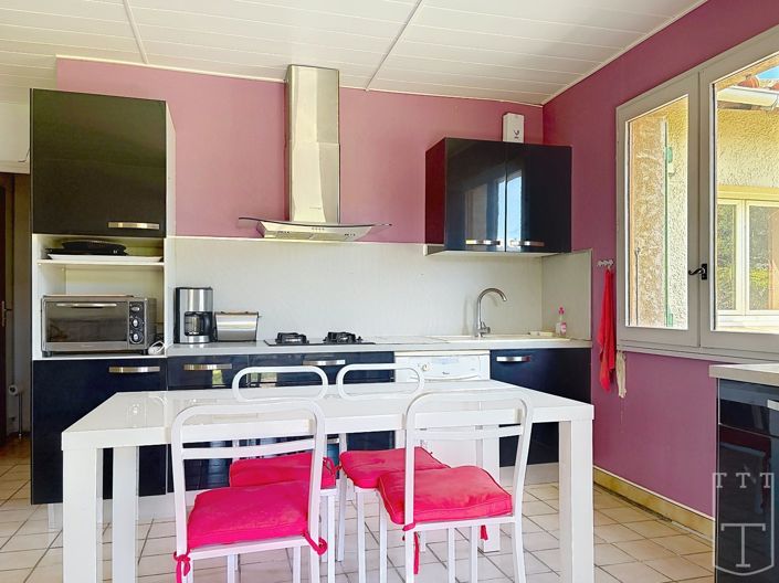 Image No.20-2 Bed House for sale