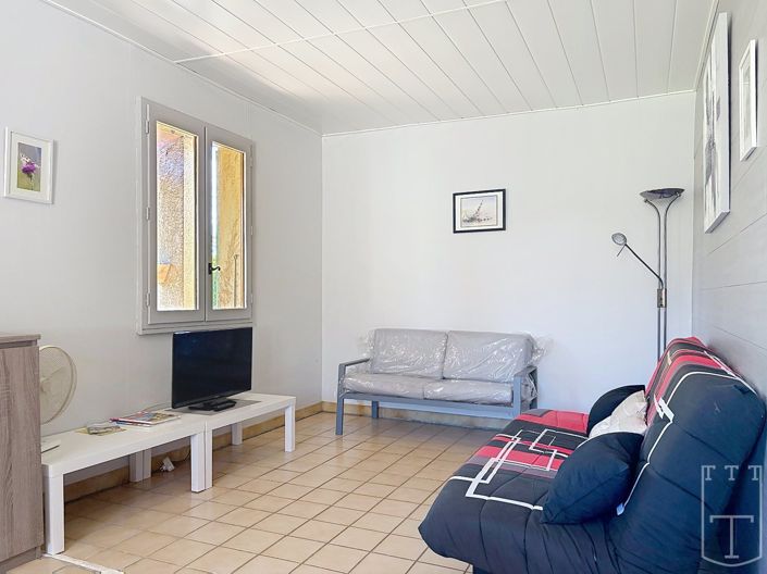 Image No.6-2 Bed House for sale