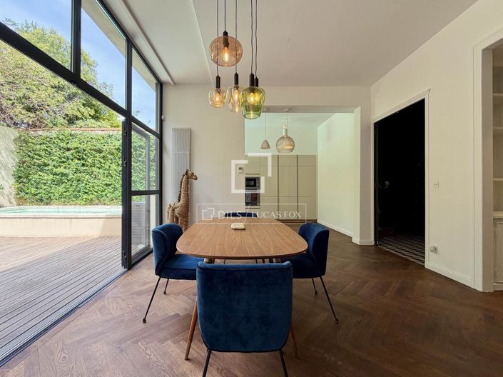 Image No.7-5 Bed House for sale
