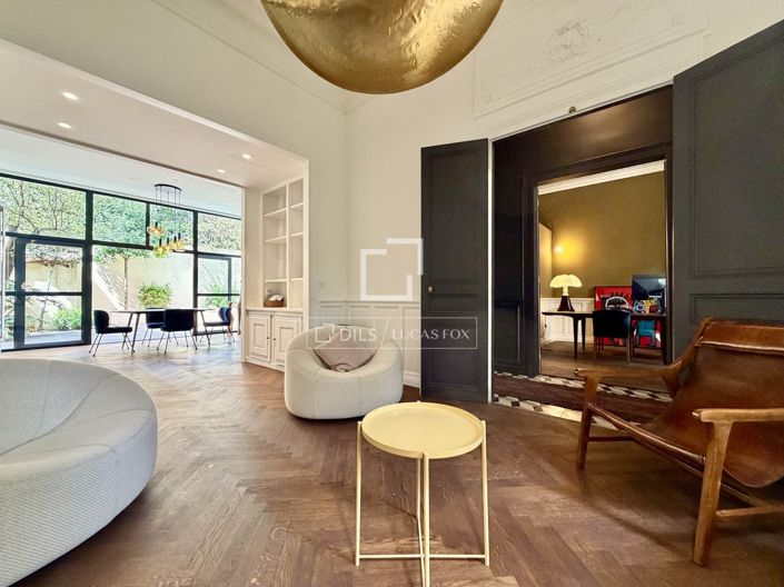 Image No.9-5 Bed House for sale