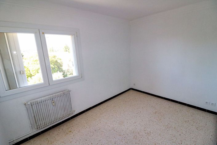 Image No.8-Appartement de 2 chambres à vendre à Draguignan