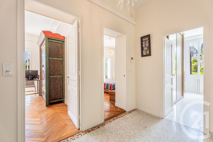 Image No.16-4 Bed House for sale