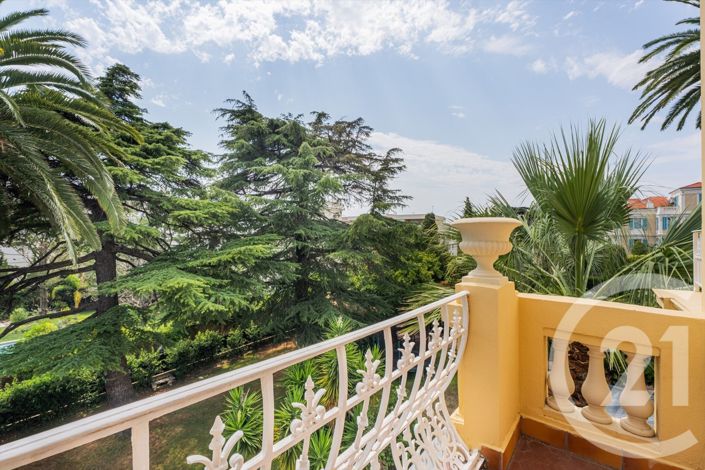 Image No.19-4 Bed House for sale