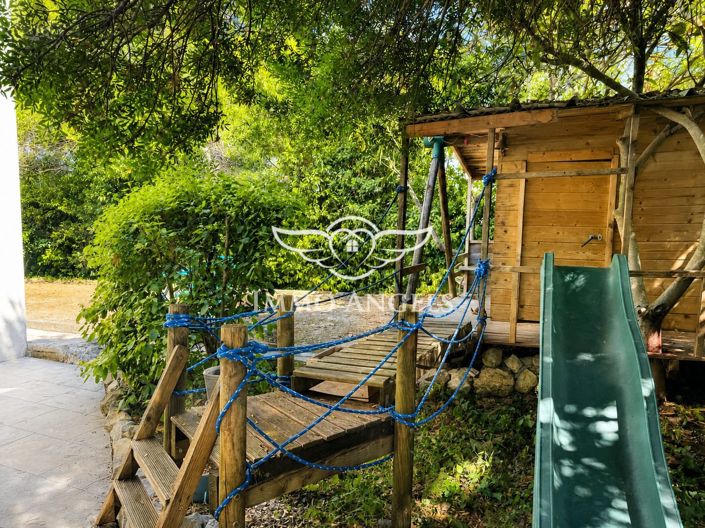 Image No.12-6 Bed House for sale