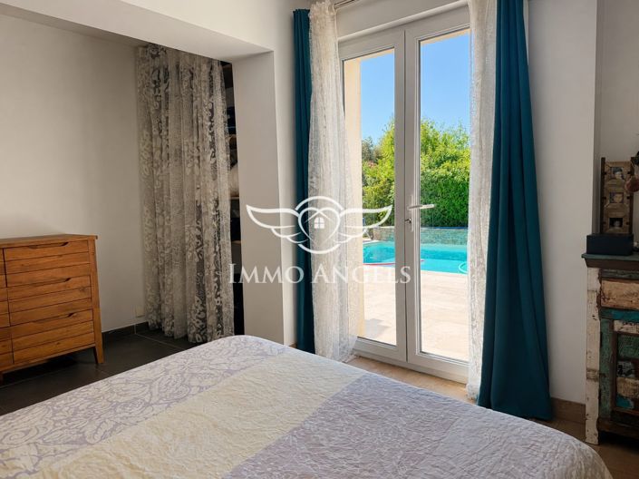Image No.7-6 Bed House for sale